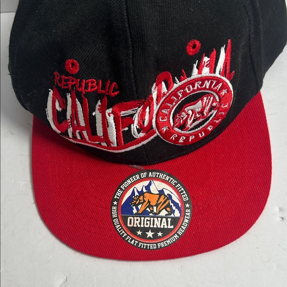 California Republic Embroidered Flat Bill Cap - Black/Red